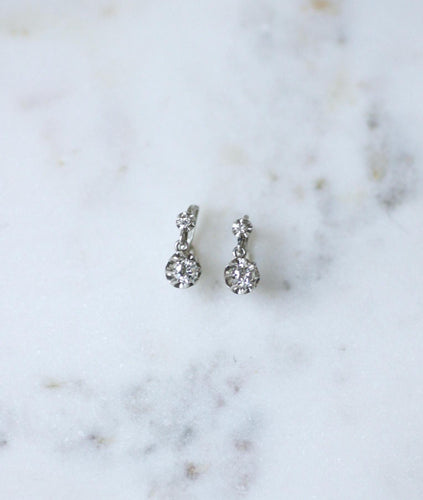 Boucles d'oreilles Boucles d’oreilles dormeuses Art Déco en platine et diamants 0,65 ct 58 Facettes