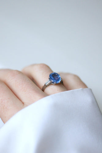 Bague 51 Bague Art Déco de fiançailles en platine et saphir de Ceylan 58 Facettes