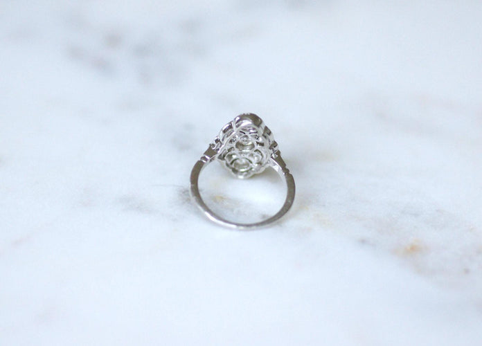 Bague Bague marquise Art Déco pavée en platine et diamants 0,85 ct 58 Facettes