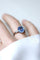 Bague 51 Bague Art Déco de fiançailles en platine et saphir de Ceylan 58 Facettes