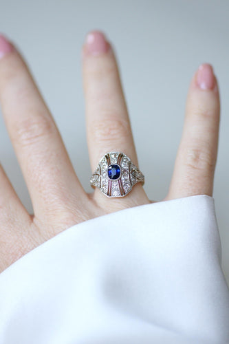 Bague 51 Bague dôme Art Déco en or jaune 18Kt et platine, saphir et diamants 58 Facettes