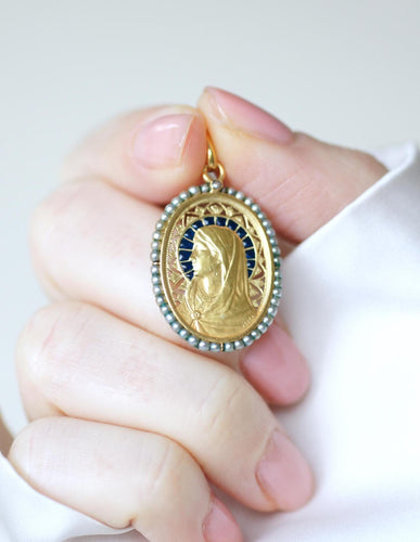 Pendentif Jener - Médaille Vierge Marie Art Nouveau en or jaune et perles fines 58 Facettes