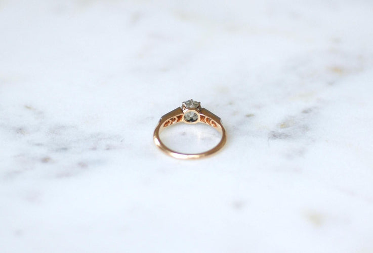 Bague 56 Bague solitaire diamant coussin taillé à l’ancienne en or rose et platine 58 Facettes