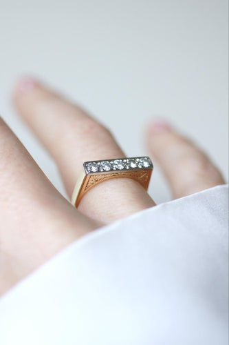 Bague 52 Bague jarretière Art Déco en or jaune et blanc et diamants 58 Facettes