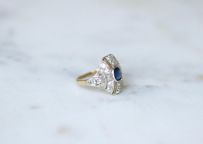 Bague 51 Bague dôme Art Déco en or jaune 18Kt et platine, saphir et diamants 58 Facettes