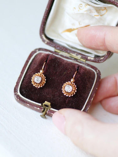 Boucles d'oreilles Boucles d'oreilles dormeuses taille ancienne coussin en or rose et diamants 58 Facettes