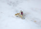 Bague 56 Bague Duchesse Belle Époque en or jaune 18k, platine, rubis et diamants 58 Facettes