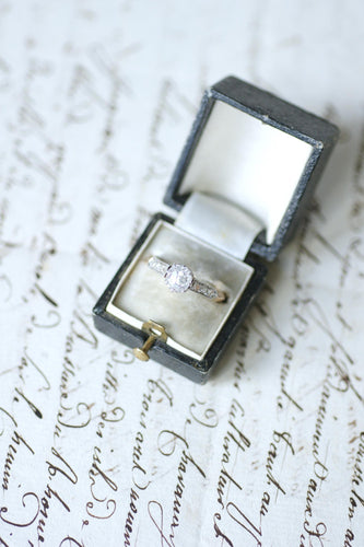 Bague 56 Bague solitaire diamant coussin taillé à l’ancienne en or rose et platine 58 Facettes