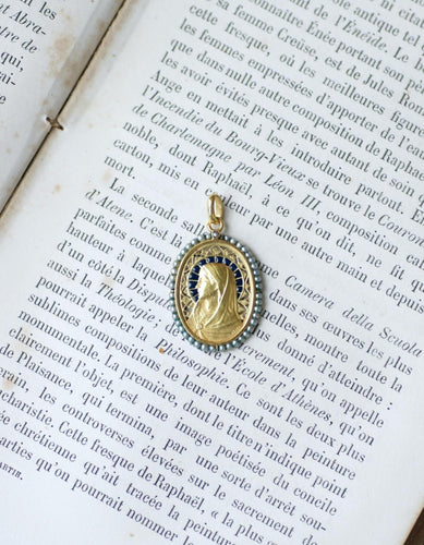Pendentif Jener - Médaille Vierge Marie Art Nouveau en or jaune et perles fines 58 Facettes
