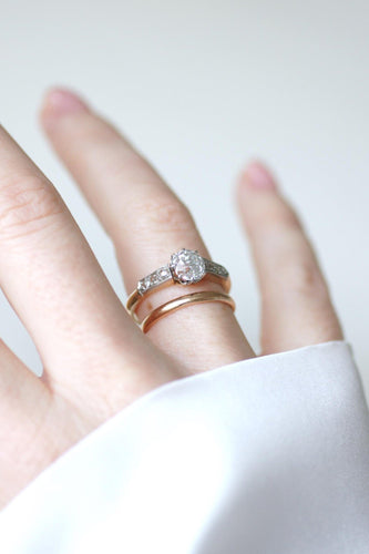 Bague 56 Bague solitaire diamant coussin taillé à l’ancienne en or rose et platine 58 Facettes