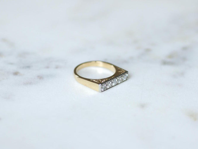 Bague 52 Bague jarretière Art Déco en or jaune et blanc et diamants 58 Facettes