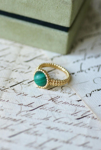 Bague 56 Van Cleef & Arpels - Bague Perlée Couleurs en or jaune et malachite 58 Facettes