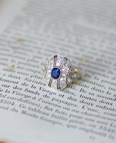 Bague 51 Bague dôme Art Déco en or jaune 18Kt et platine, saphir et diamants 58 Facettes