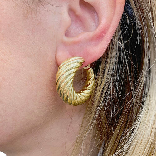 Boucles d'oreilles Boucles d'oreilles vintage godronnées en or jaune 58 Facettes 34015