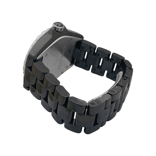 Montre Chanel J12 - Montre en céramique noire avec diamants 58 Facettes 34270