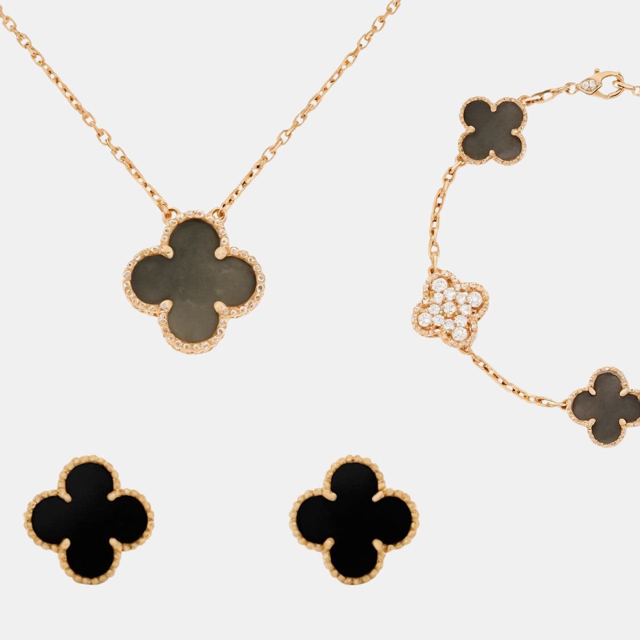 Vintage Alhambra de Van Cleef & Arpels : un aperçu d’histoire