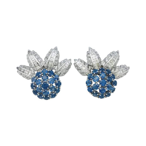Boucles d'oreilles Boucles d'oreilles en or blanc, saphirs et diamants 58 Facettes 26303