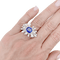 Bague 50 Bague en or blanc 750 avec saphir coussin et diamants 58 Facettes 34081