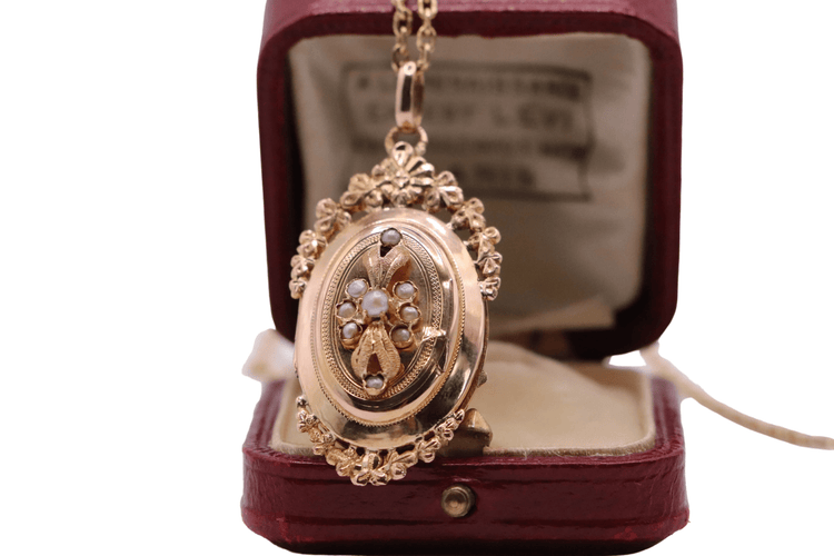 Pendentif Pendentif ancien, porte-souvenir 58 Facettes 1056