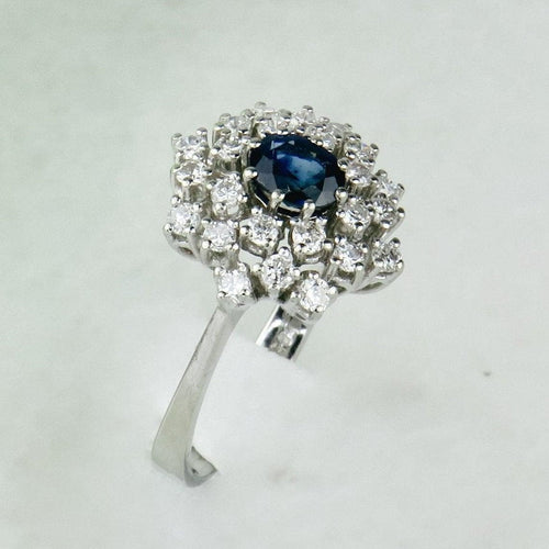 Bague 56.5 Bague en or blanc 14K avec saphir 0,60 ct et diamants 58 Facettes 2189