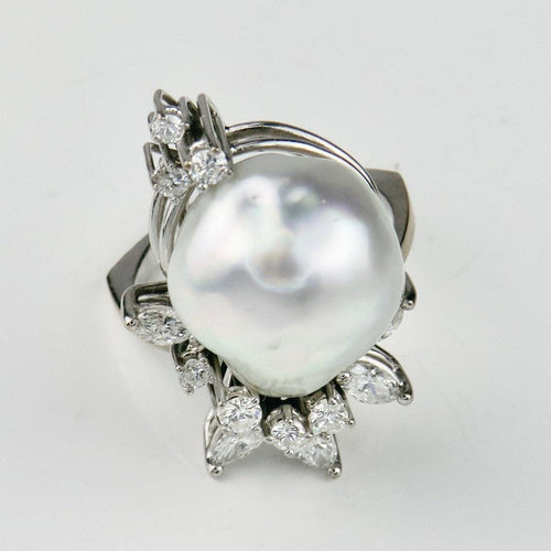 Bague 55.5 Bague en or blanc 750 avec perle baroque et diamants 1,2 ct 58 Facettes 1855