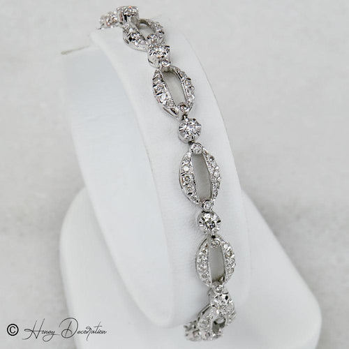 Bracelet Bracelet en or blanc 750 serti de 156 diamants (1,1 ct) 58 Facettes 2512