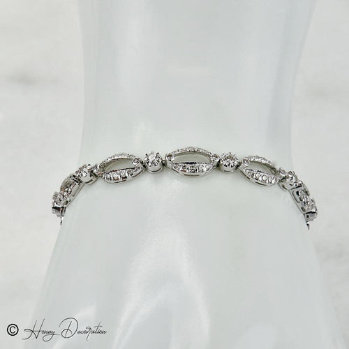 Bracelet Bracelet en or blanc 750 serti de 156 diamants (1,1 ct) 58 Facettes 2512