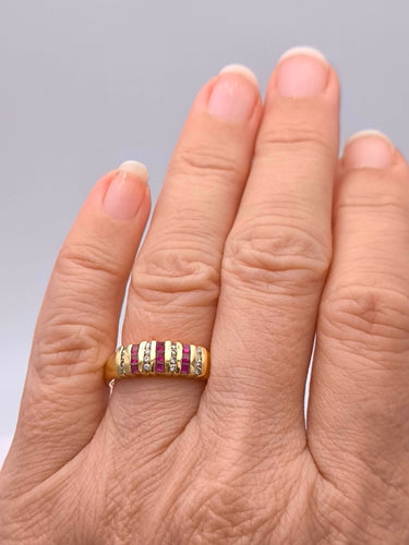 Bague 58.5 Bague jarretière or ornée de rubis et diamants 58 Facettes