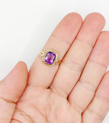 Bague 60 Bague cocktail vintage or jaune améthyste de 2,30 carats sertis clos (circa 1970) 58 Facettes A05476