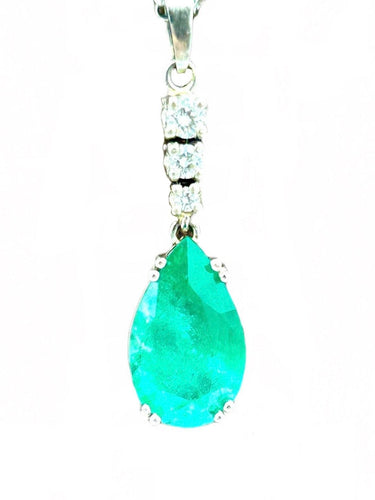 Collier Collier Or Blanc 18K Emeraude et diamants 58 Facettes