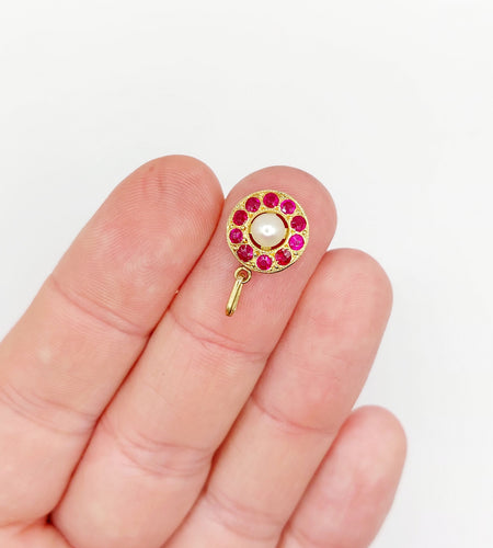 Pendentif Pendentif cible victorien or jaune, perle et rubis (circa 1880) 58 Facettes A06148