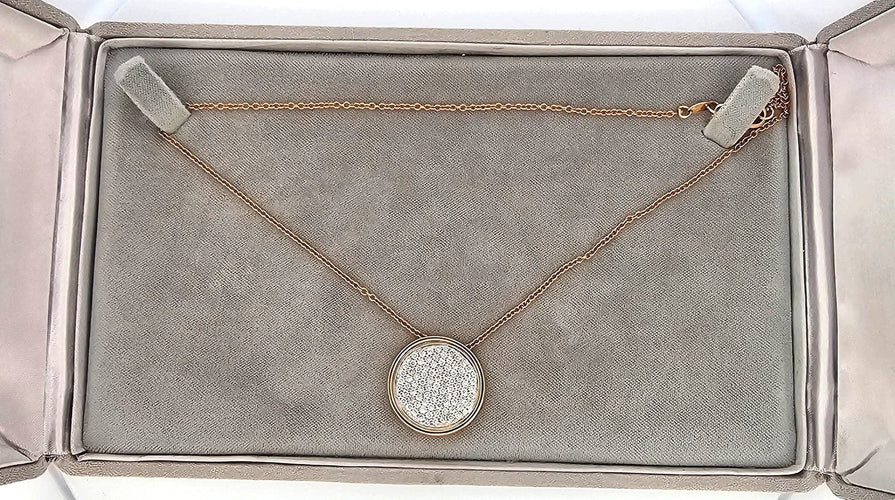 Pendentif Pendentif en or jaune massif serti de diamants 58 Facettes