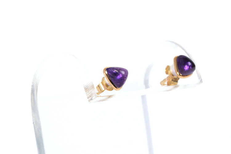 Boucles d'oreilles Boucles d'oreilles contemporaines en or jaune 18 carats serties d'améthystes 58 Facettes 21831