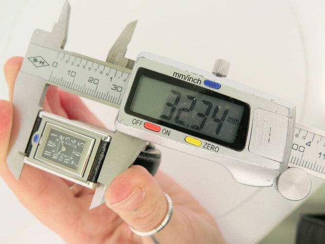 Montre vintage montre CARTIER tank basculante 2386 quartz 32 mm en acier tilting 58 Facettes 271152