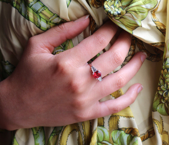 Bague Or Blanc Et Spinelle Naturel