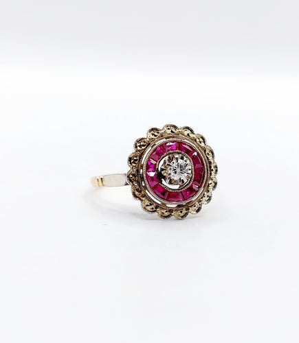 Bague fleur Art déco en or rose 18k et diamant, rubis synthétiques