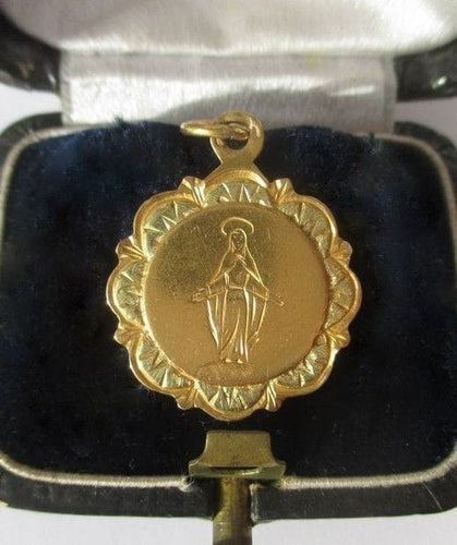 Pendentif Médaille pendentif Vierge Miraculeuse ancienne en or jaune 18 carats 58 Facettes
