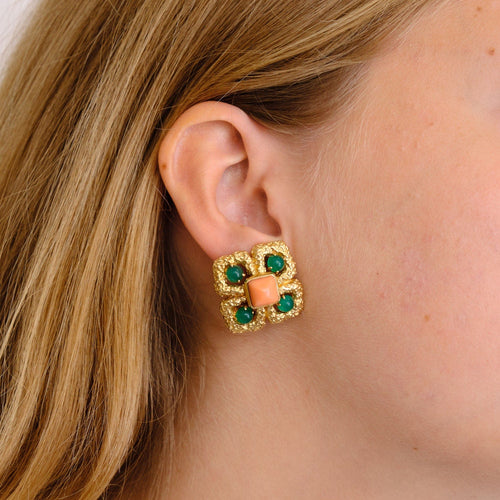 Boucles d'oreilles VAN CLEEF & ARPELS - Parure "Delphe Collection" Corail et chrysoprase 58 Facettes DV0332-5