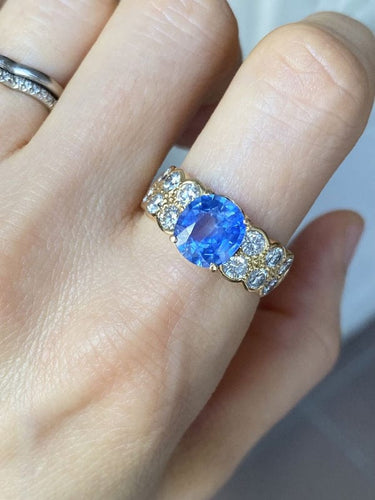 Bague 58 Bague en or jaune sertie d'un saphir de Ceylan non chauffé 58 Facettes
