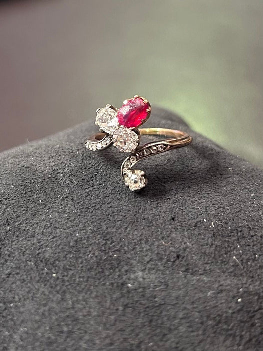 Bague deux ors, diamants et rubis