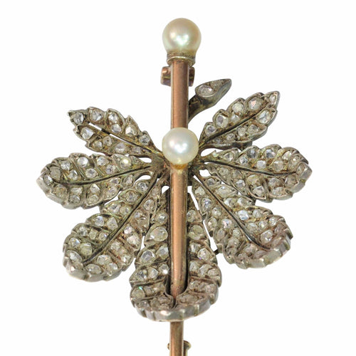 Broche Élégance automnale : broche victorienne en forme de feuille de châtaignier et diamant 58 Facettes 13361-0011