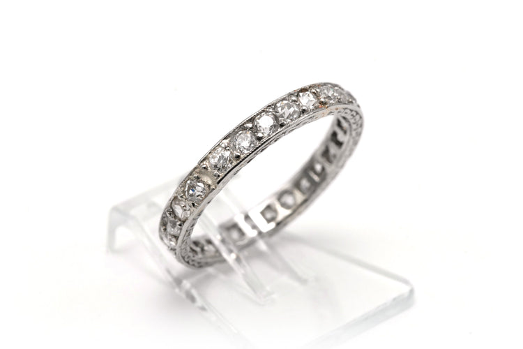 Bague 51 Alliance américaine Art Déco en or blanc 18 carats sertie de diamants old cut 58 Facettes B782