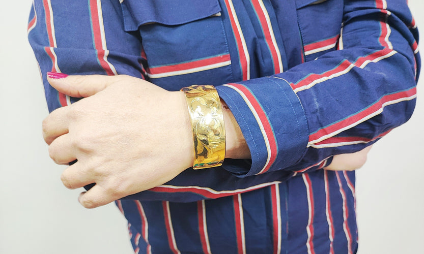 Bracelet Bracelet jonc manchette or jaune 58 Facettes BRAC.jc.mch.1916