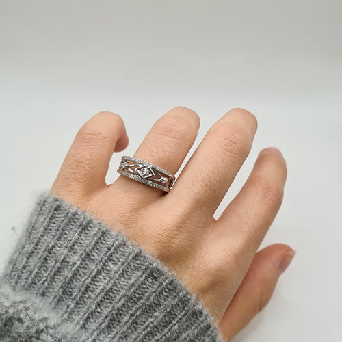 Bague 56 Bague or blanc 18 carats sertie de diamants 58 Facettes