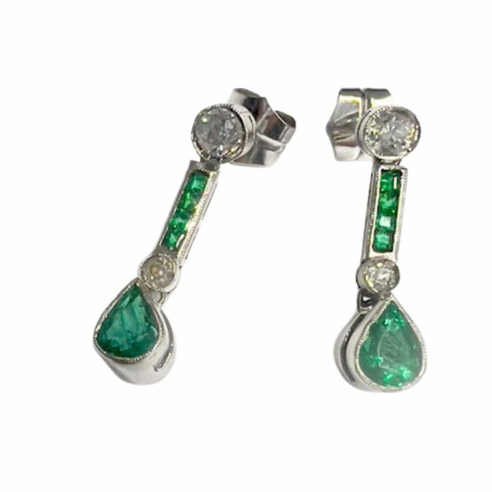 Boucles d'oreilles Boucles d'oreilles en platine avec diamants et émeraude 58 Facettes Q193B