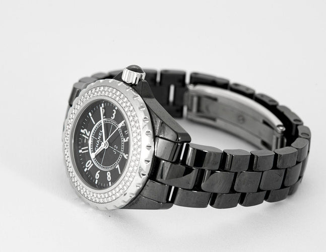 Montre CHANEL - J12 - Montre Céramique noire et diamants 58 Facettes 250279