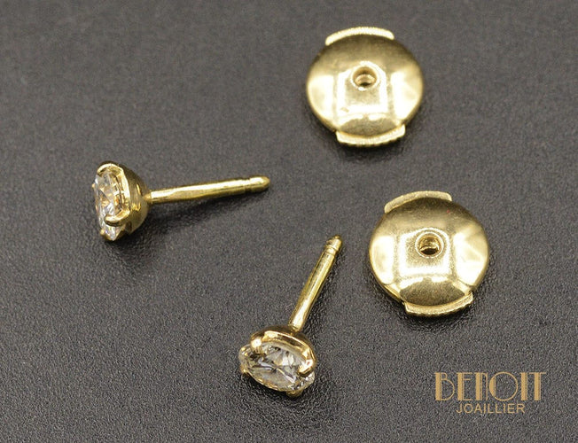 Boucles d'oreilles Boucles d'Oreilles Puces Diamants Or Jaune 58 Facettes A10509