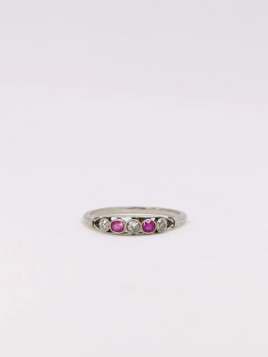 Bague 53.5 Bague jarretière belle époque diamants rubis 58 Facettes J362