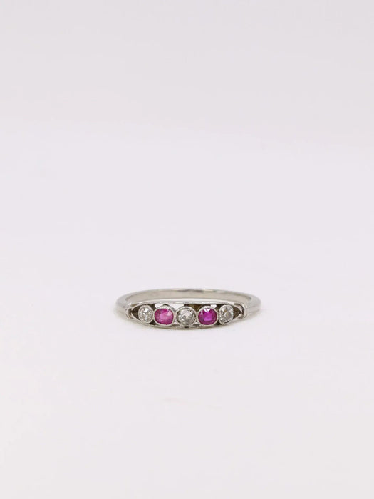 Bague 53.5 Bague jarretière belle époque diamants rubis 58 Facettes J362