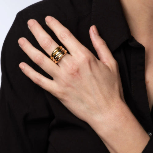 Bague Bague cocktail vintage en or 18 carats, large anneau de cigare, taille 8, striée, bijou de domaine 58 Facettes G13733